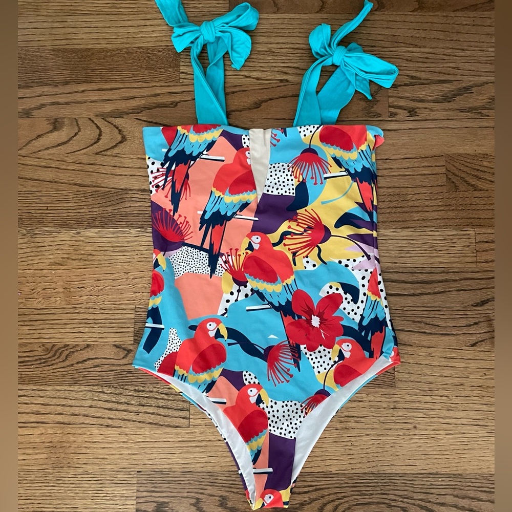 Sporlike Women’s One Piece with Parrot Print and Shoulder Ties